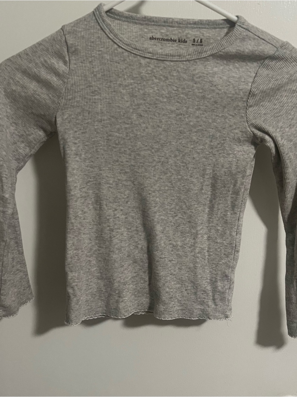 Abercrombie Kids Heather Gray Ribbed Knit Long Sleeve Shirt Size 5/6